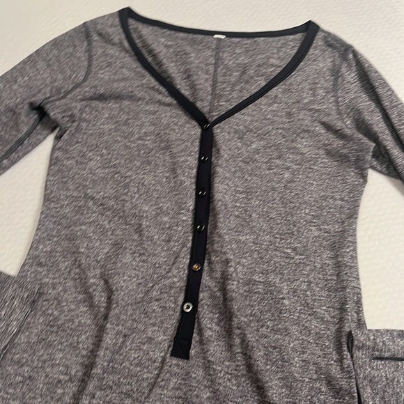 lululemon henley button up shirt 6/8 - Picture 3 of 6